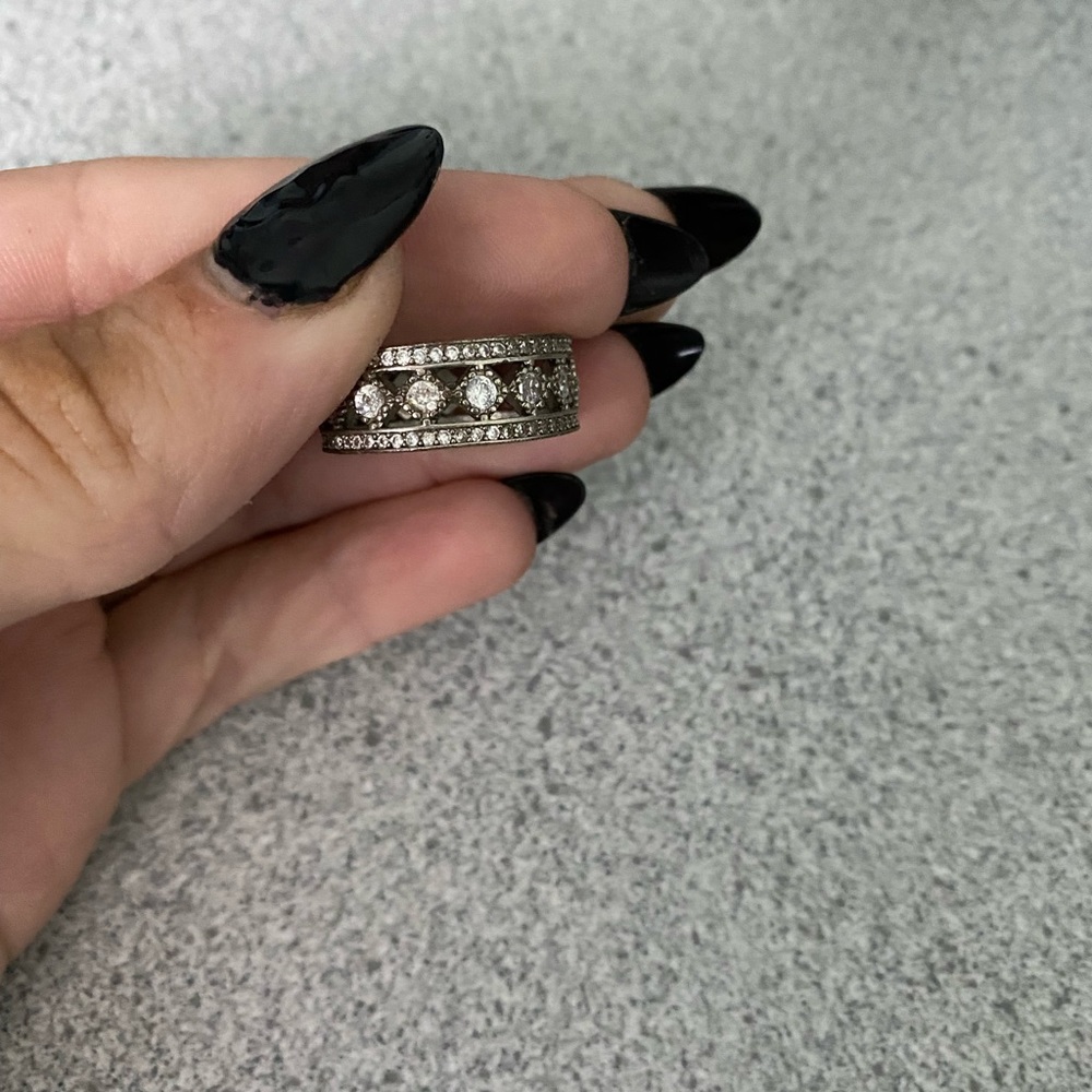 Ring - Picture 5 of 7